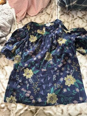 Old Navy Navy Floral Cold-Shoulder Blouse with Yellow and Green Accents